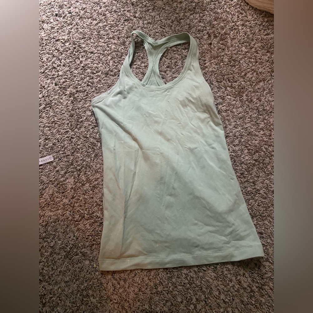 Lululemon tank